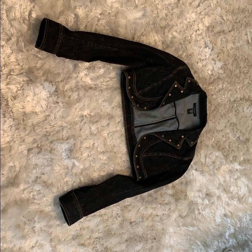 Cropped jean jacket